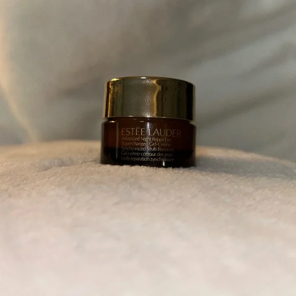 Estée Lauder Advanced Night Repair Eye Supercharged Gel-Crème .17oz Trial Size - Picture 11 of 13